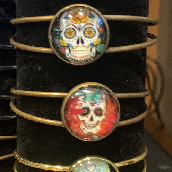 Bangle bracelets - Picture 3 of 3